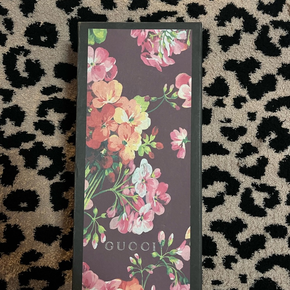 Gucci shoe box + White Satin Dust Bag